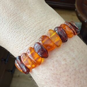 Natural Baltic honey amber bead stretchy bangle bracelet